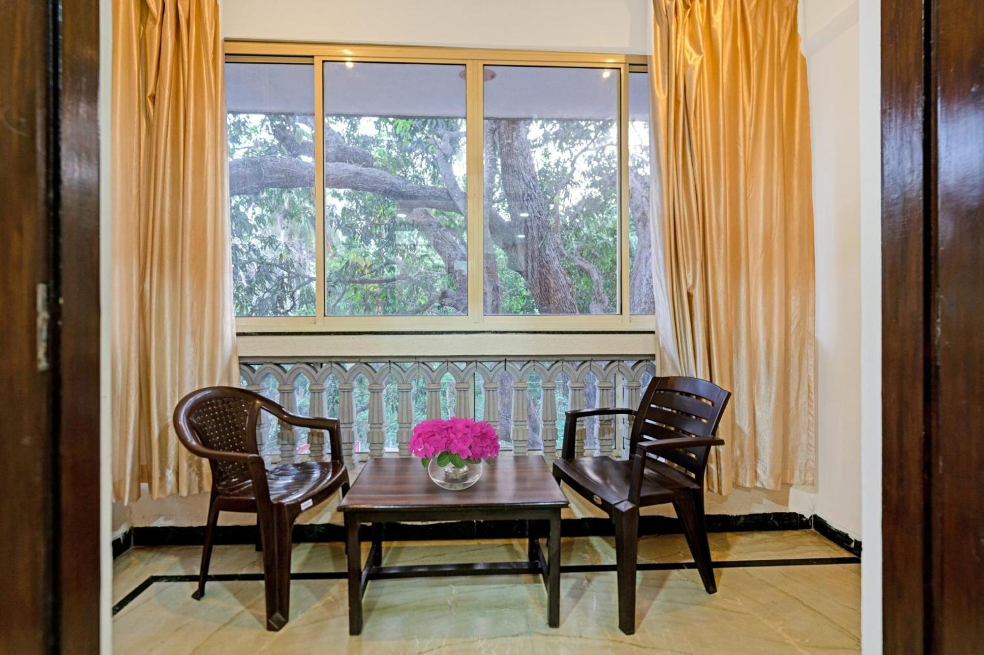 Collection O Oceana The Holiday Home Near Immaculate Conception Church 파나지 외부 사진